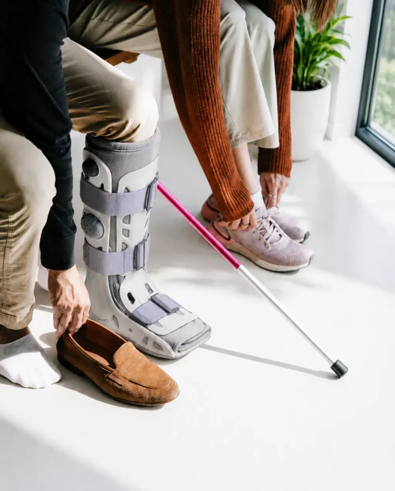 Botte de marche orthopédique AirSelect pour immobilisation de la cheville et du pied