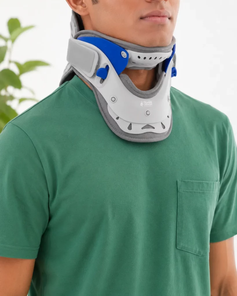 Collier cervical rigide Vario pour maintien et immobilisation du cou